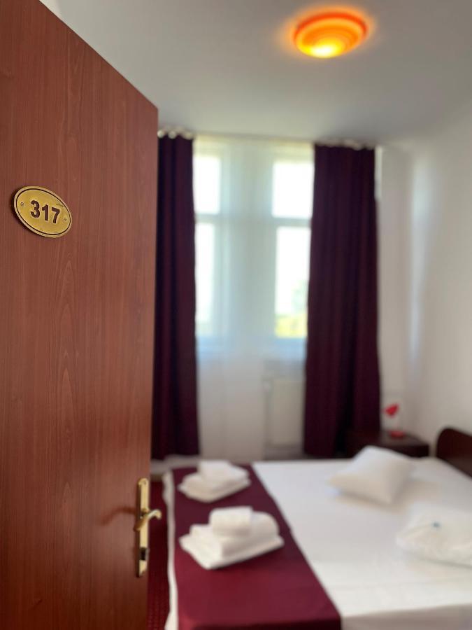 Hotel Tineretului Βουκουρέστι Εξωτερικό φωτογραφία