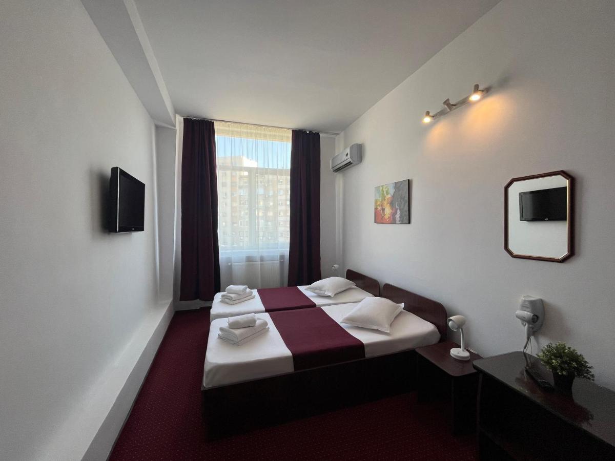 Hotel Tineretului Βουκουρέστι Εξωτερικό φωτογραφία