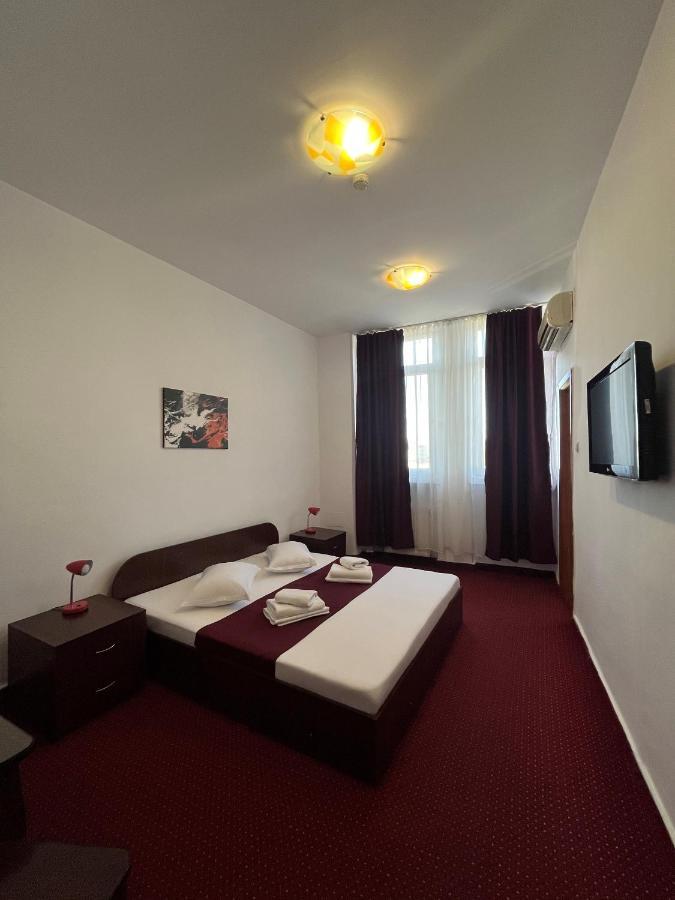 Hotel Tineretului Βουκουρέστι Εξωτερικό φωτογραφία